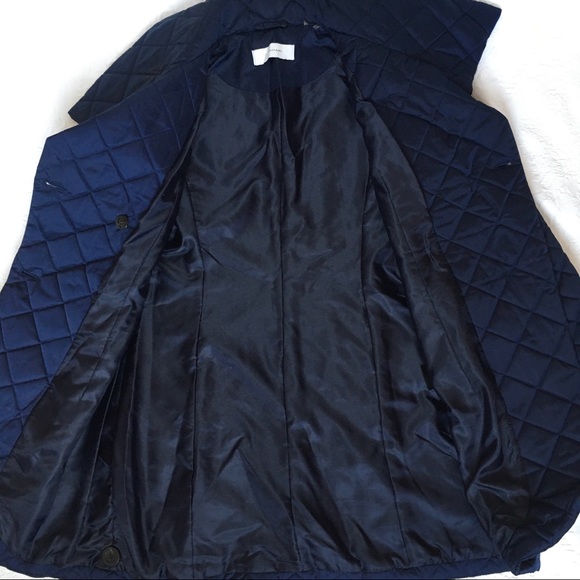 T Tahari Navy Quilted Coat Sz Medium - Picture 5 of 6